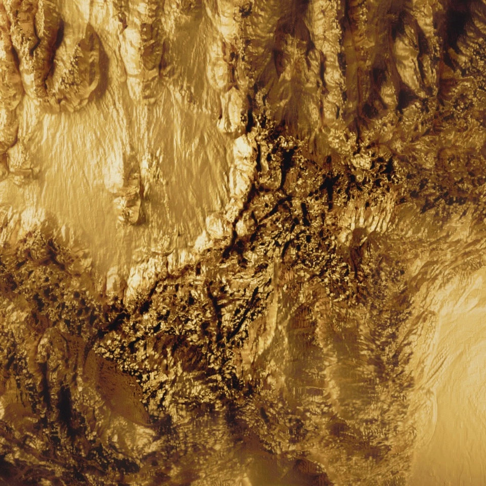 Recykling złotej biżuterii: Jak stare złoto zyskuje nowe życie w BELLER