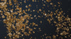 film ze złotym kruszcem złote pierscionki złote naszyjniki jubiler kraków 