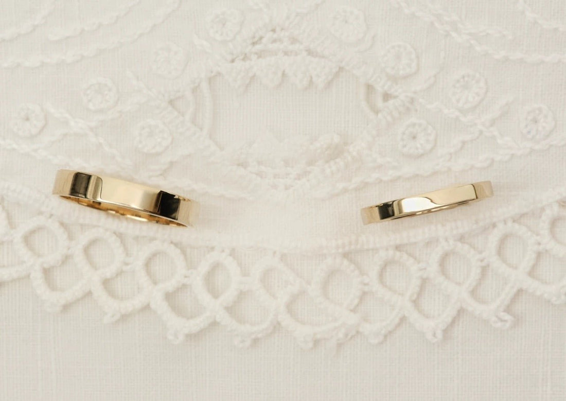 Jak wybrać obrączki ślubne? Przewodnik po złotych obrączkach i grawerze - BELLER: Official Online Store & Luxury Jewelry Atelier