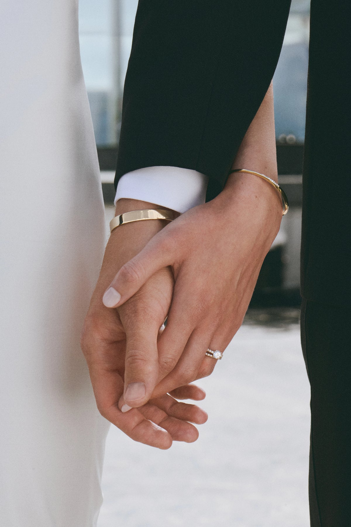 Men's gold bangle Angle N°4