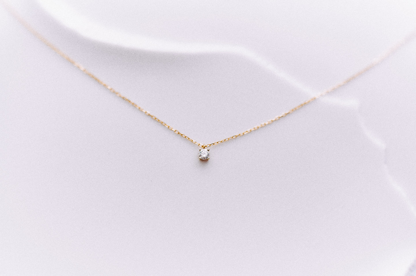 Gold necklace with a diamond 0,1 CT Promise N°1