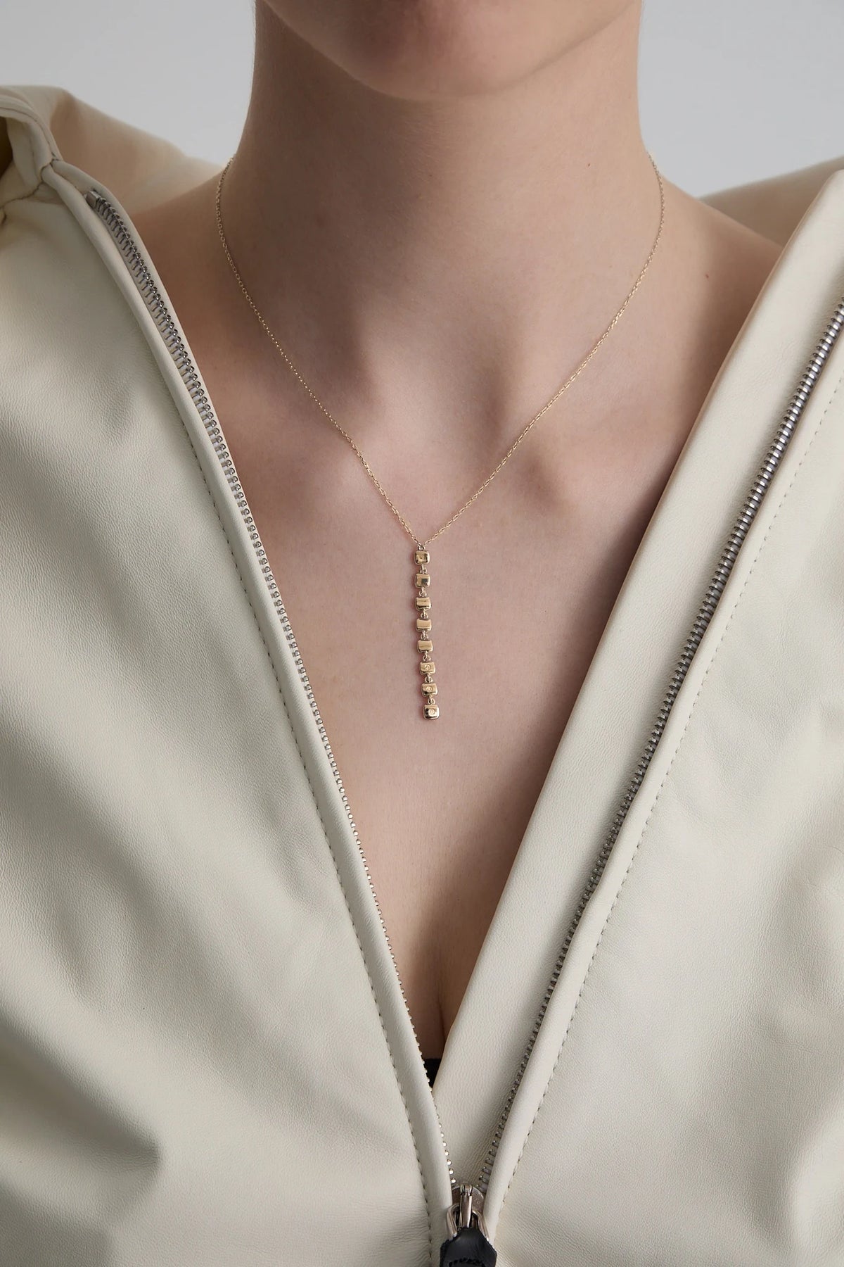 Gold Necklace Cube N°3