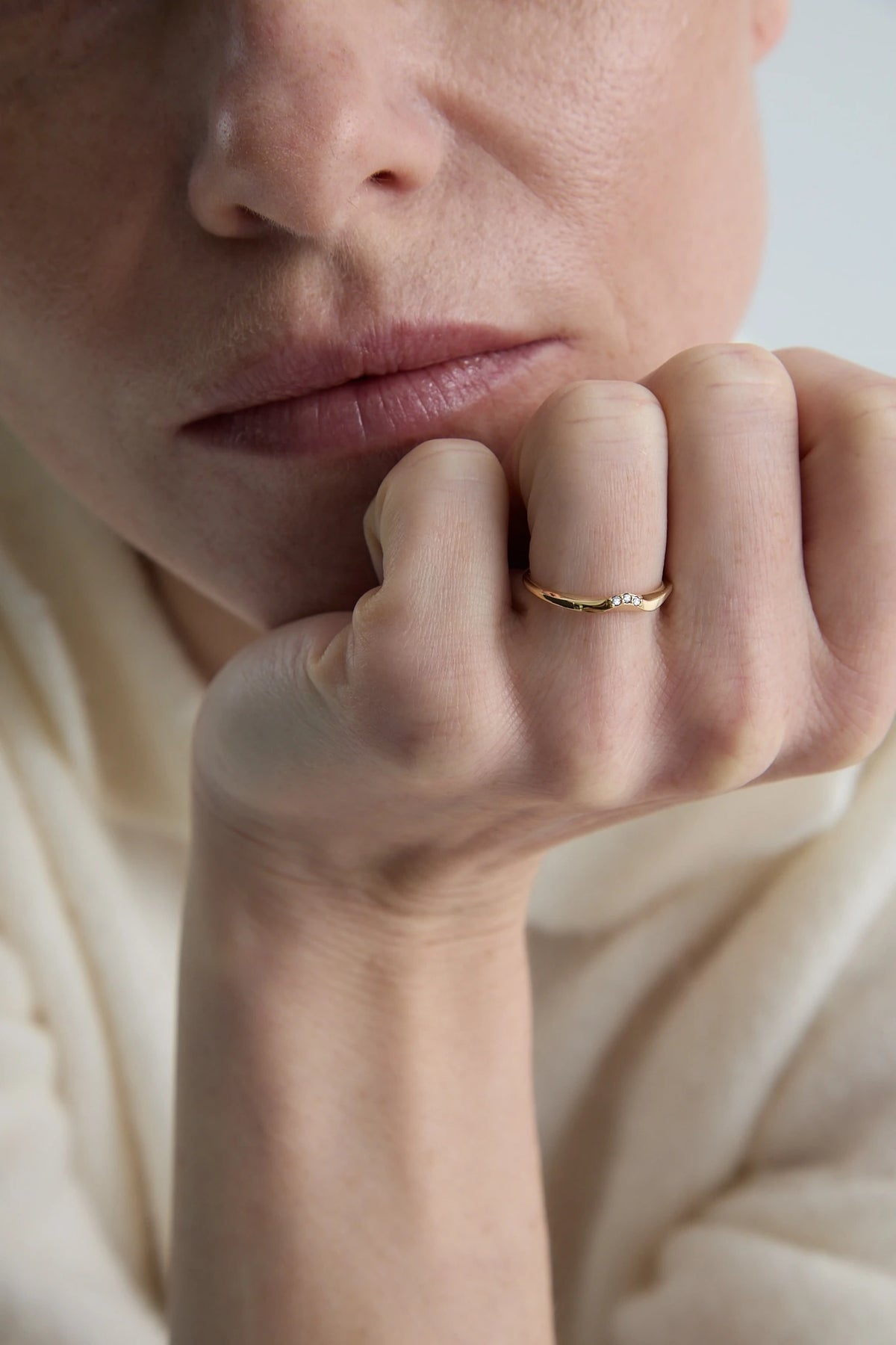 Gold ring On the edge N°2
