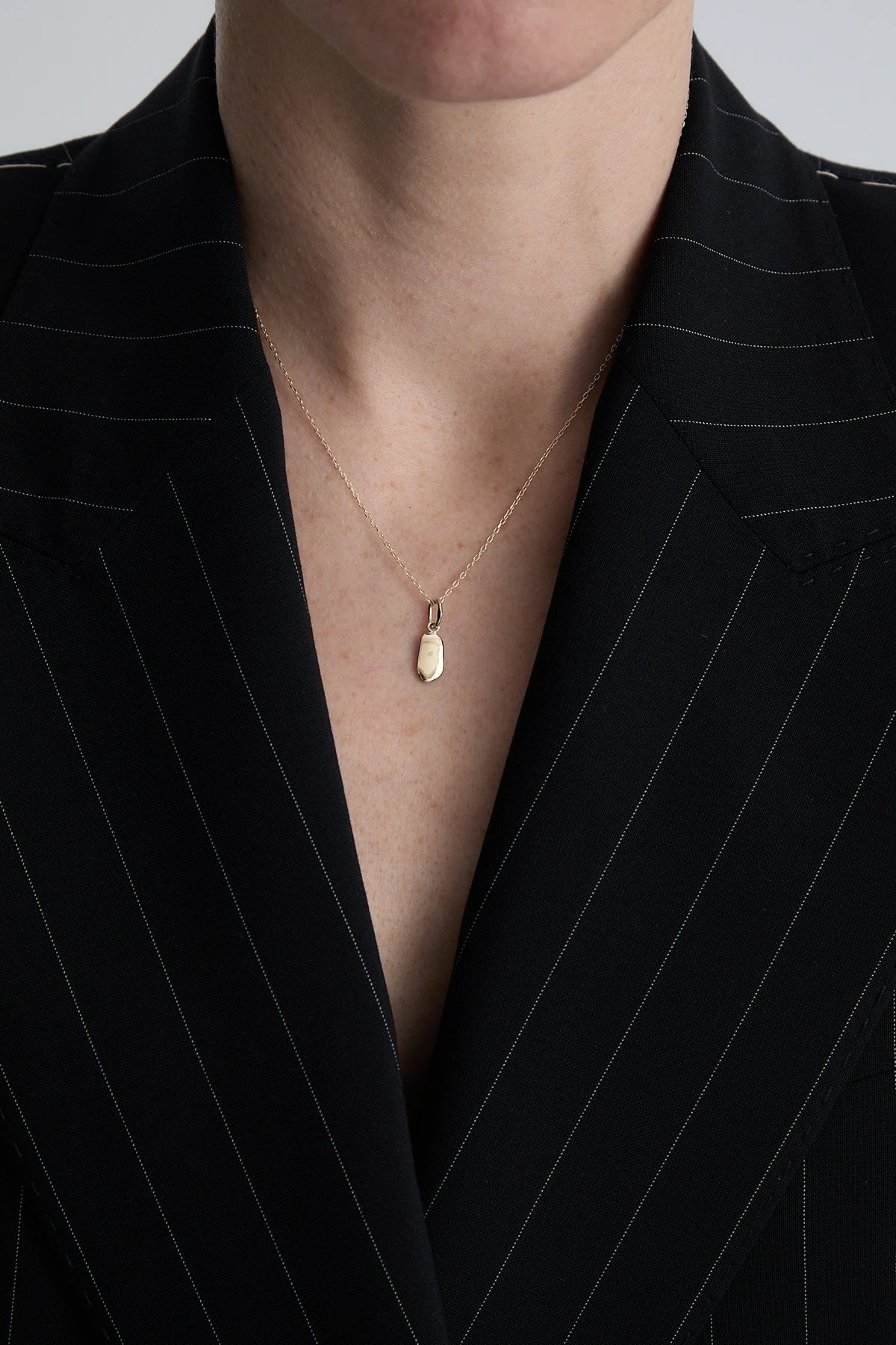 Gold pendant Pearl N°1