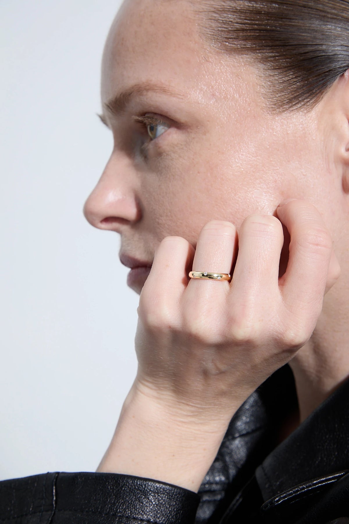 Gold wedding band with diamonds D-E VVS1 Soulmate N°2